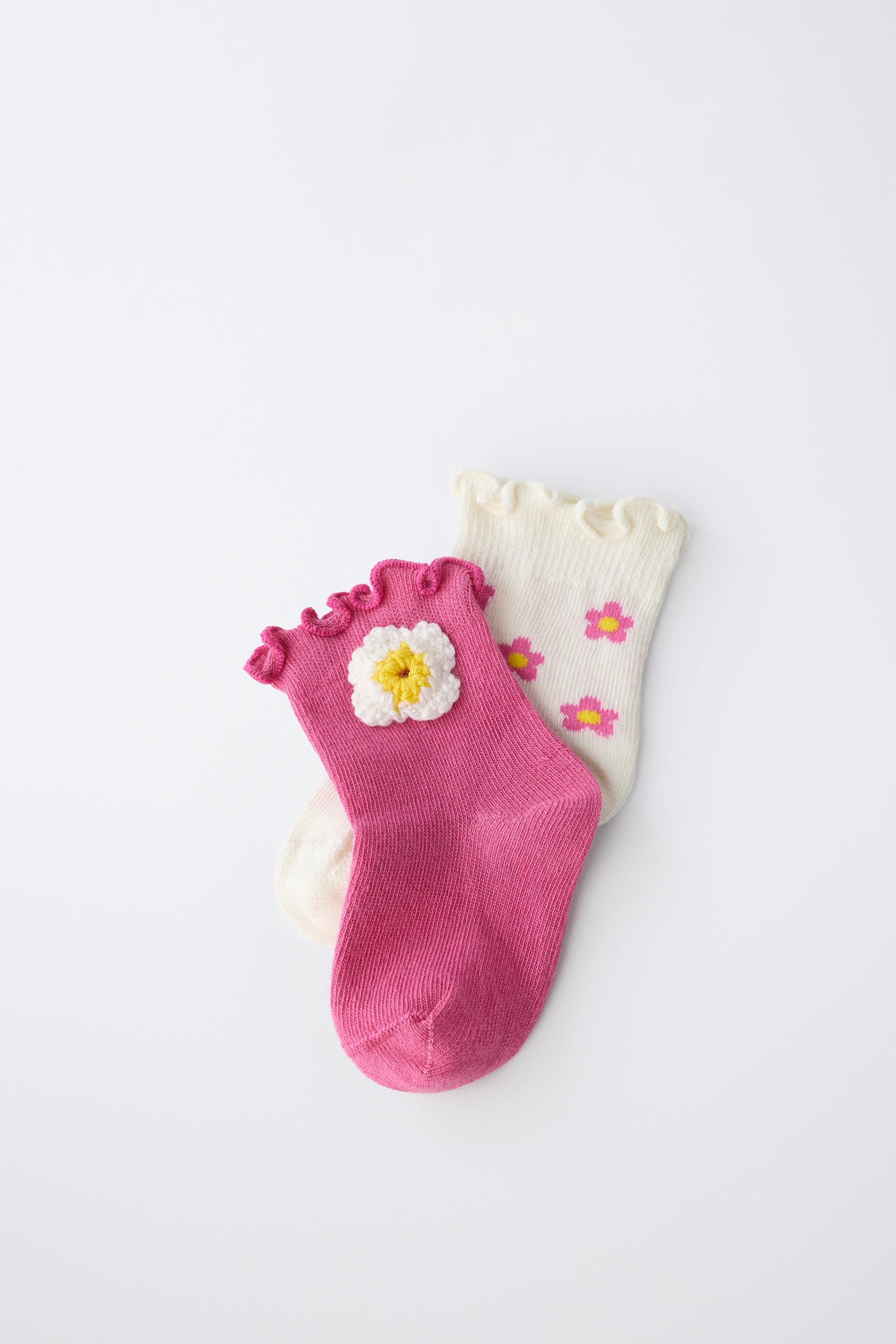 TWO-PACK OF SHORT FLORAL SOCKS